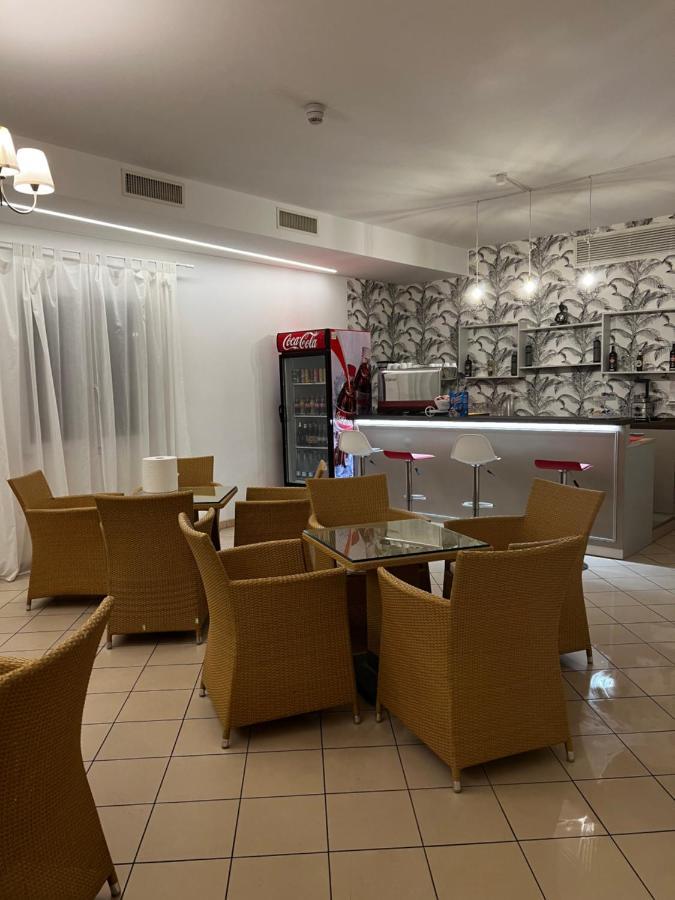 Hotel Trieste 里乔内 外观 照片
