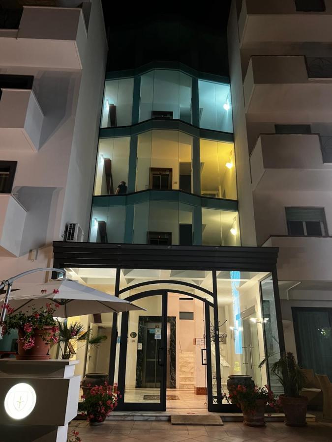 Hotel Trieste 里乔内 外观 照片