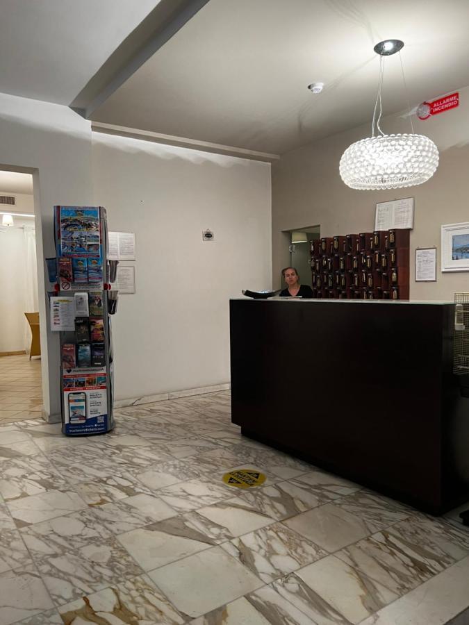 Hotel Trieste 里乔内 外观 照片