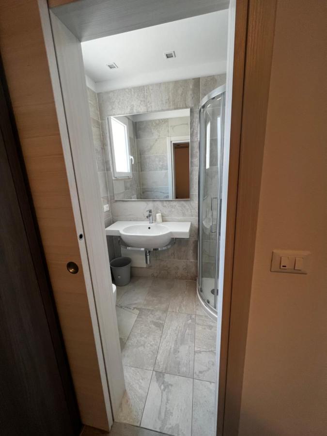 Hotel Trieste 里乔内 外观 照片