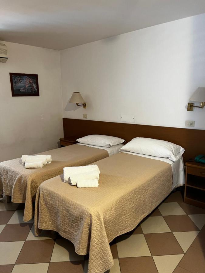 Hotel Trieste 里乔内 外观 照片