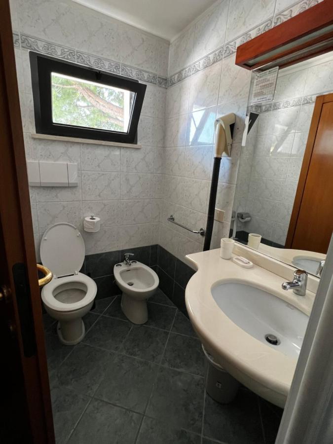 Hotel Trieste 里乔内 外观 照片