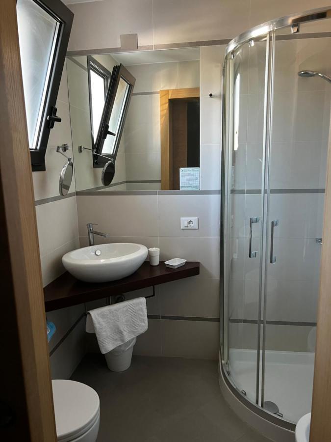Hotel Trieste 里乔内 外观 照片