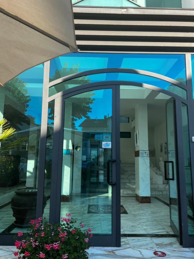 Hotel Trieste 里乔内 外观 照片